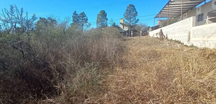 COD. 690 – HERMOSO TERRENO EN VILLA PARQUE SIQUIMAN, CORDOBA.