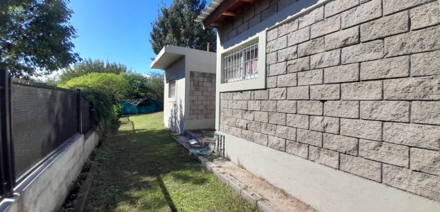 COD. 407 – HERMOSA CASA CON PILETA EN P.H. A 30 M. DE RUTA 38, VILLA PARQUE SIQUIMAN, CORDOBA.