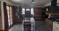COD.334 – EN VENTA! HERMOSA CASA CON PILETA EN VILLA PARQUE SIQUIMAN – CORDOBA.