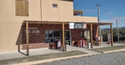 COD. 610 – En Venta! Local Comercial, Departamento, Dos Cabañas con Pileta, sobre ruta Nacional 38, Villa Parque Siquiman, Cba.