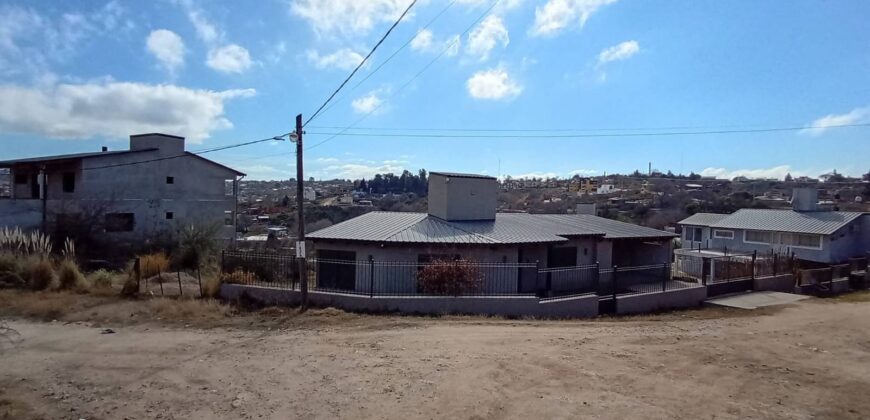 COD. 650 – Hermoso Terreno Esquina en Villa Santa Cruz del Lago, Cba.