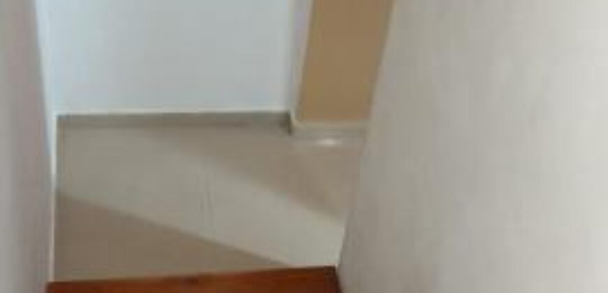 COD.360 – EN VENTA! HERMOSA CASA EN TANTI – CORDOBA.