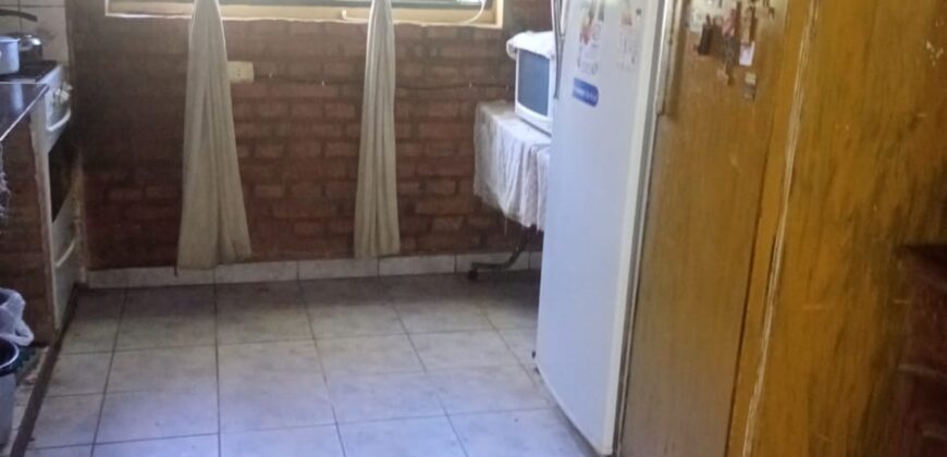 COD. 640 – En Venta! Hermosa Casa tipo Loft con Pileta, en Villa Parque Siquiman, Cba.