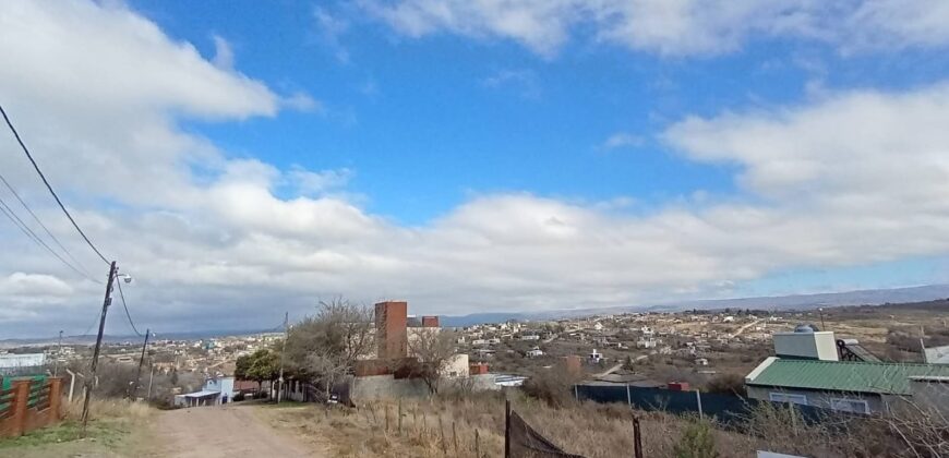 COD. 650 – Hermoso Terreno Esquina en Villa Santa Cruz del Lago, Cba.