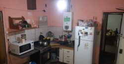 COD. 422 – HERMOSA CASA CON DPTO A REFACCIONAR EN EL CENTRO DE LA CALERA – CORDOBA.