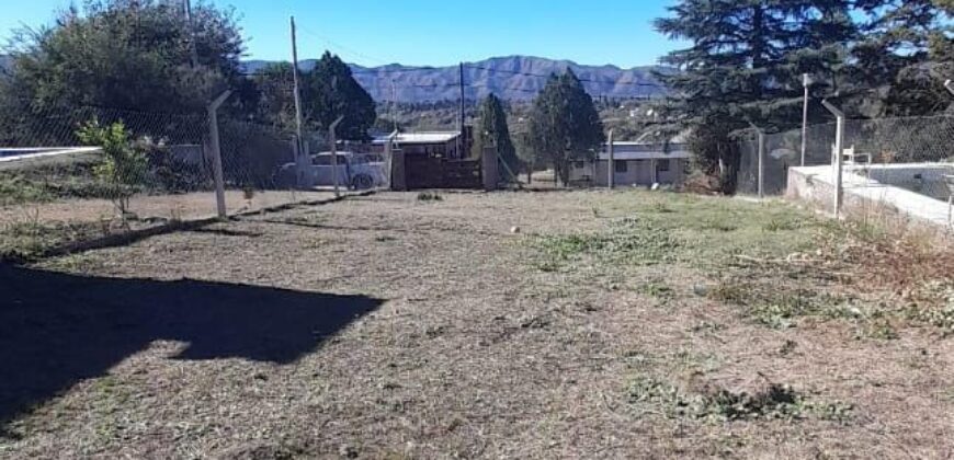 COD. 418 – HERMOSO TERRENO DE 564 M2. CON VISTA A LAS SIERRAS, EN VILLA PARQUE SIQUIMAN – CORDOBA.